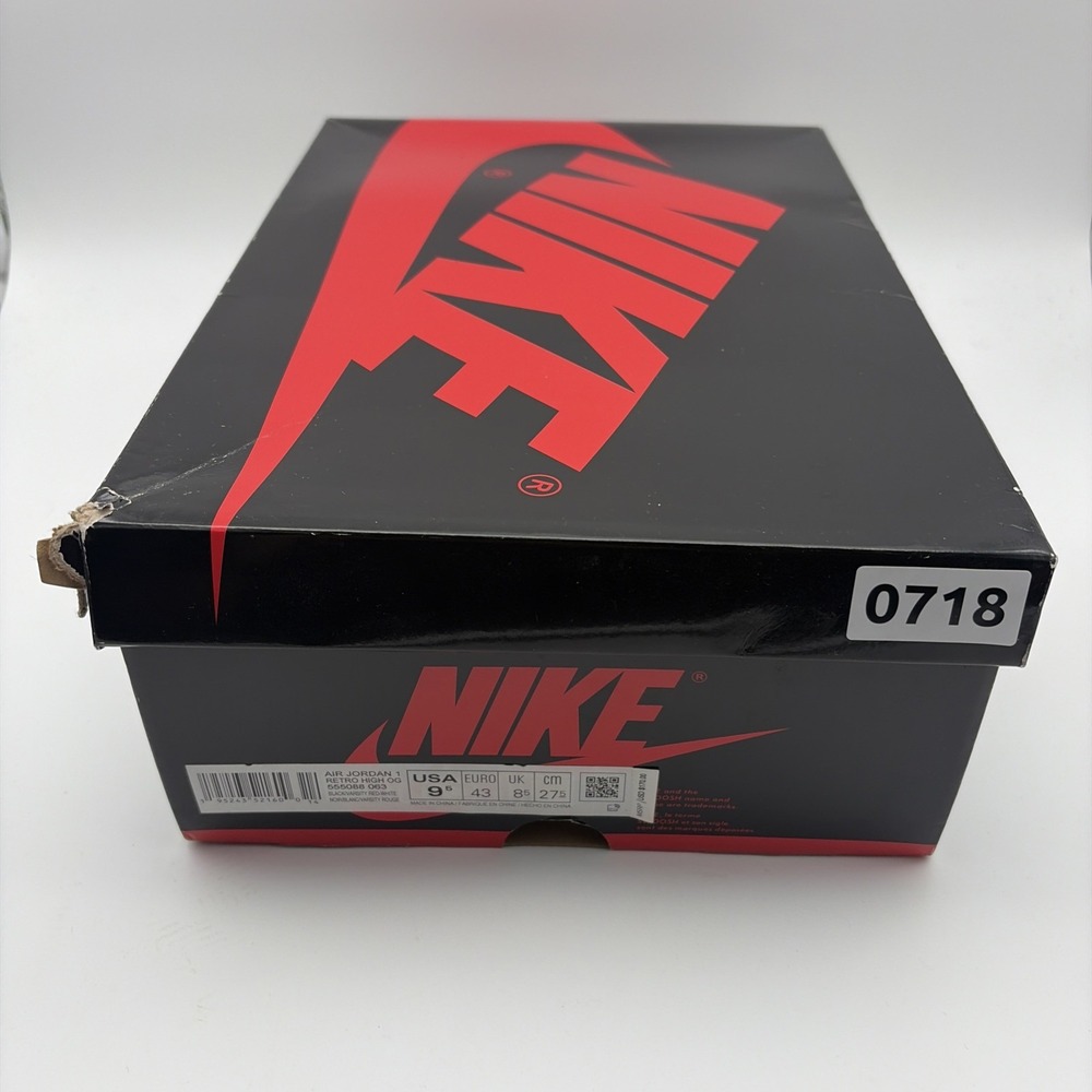 Size 9.5 - Jordan 1 Retro OG High Patent Bred (555088-063) - Picture 10 of 11